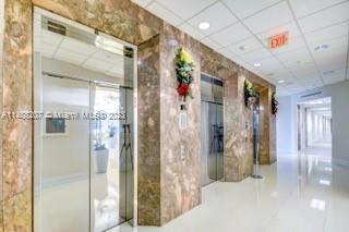 FULL SERVICE EXECUTIVE OFFICES